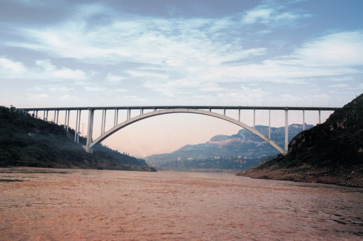 重慶萬(wàn)縣長(zhǎng)江公路大橋