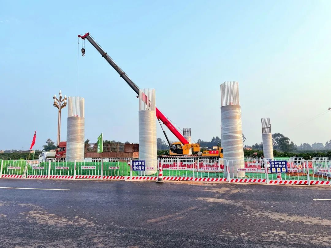 奮戰(zhàn)四季度 大干一百天⑩ |“節(jié)”報(bào)頻傳！公司“橋、隧、路”項(xiàng)目相繼跑出建設(shè)加速度