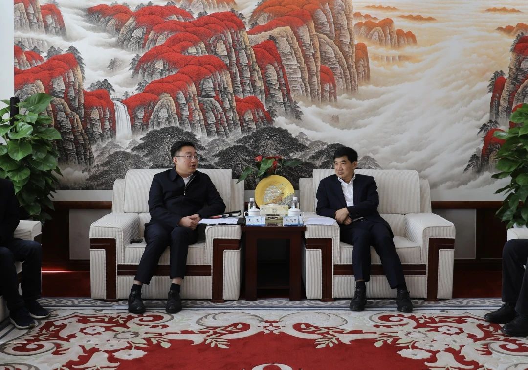 四川路橋與渠縣政府舉行工作交流座談