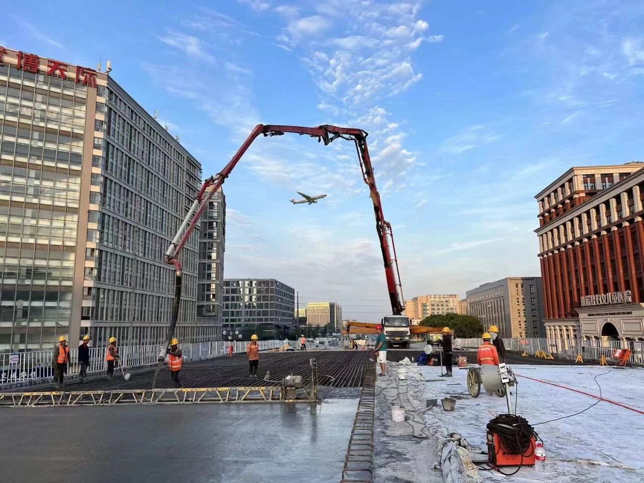 喜報 | 盛通公司承建武侯大道項目獲評“成都市結(jié)構(gòu)優(yōu)質(zhì)工程”！