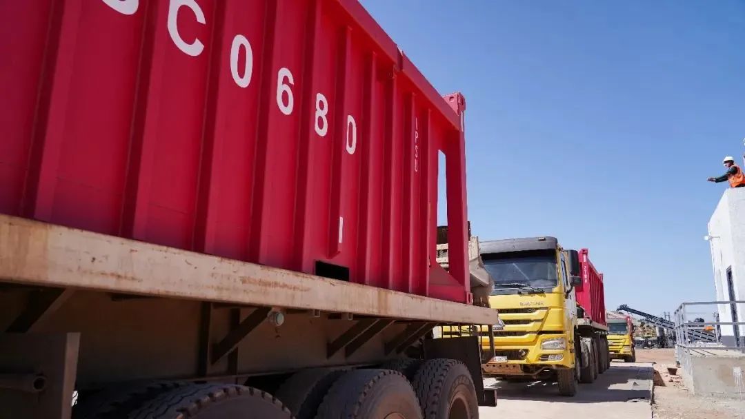 重大進(jìn)展！阿斯馬拉銅金多金屬礦直銷礦?“首車”發(fā)運(yùn)