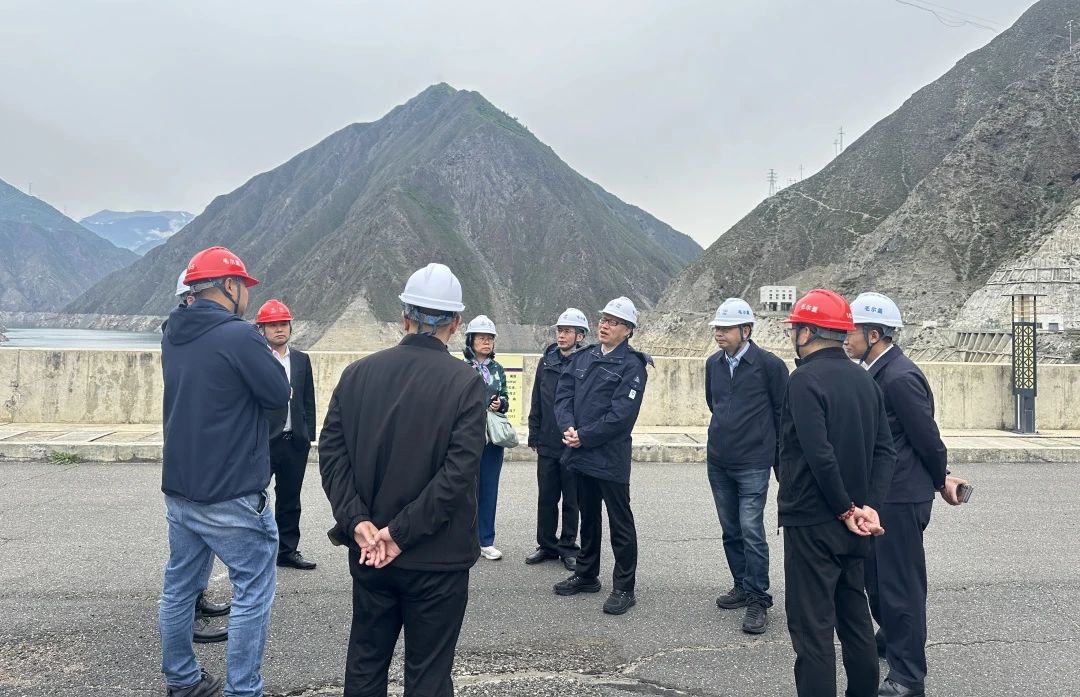 蜀道集團(tuán)外部董事赴清潔能源集團(tuán)毛爾蓋公司開展工作調(diào)研