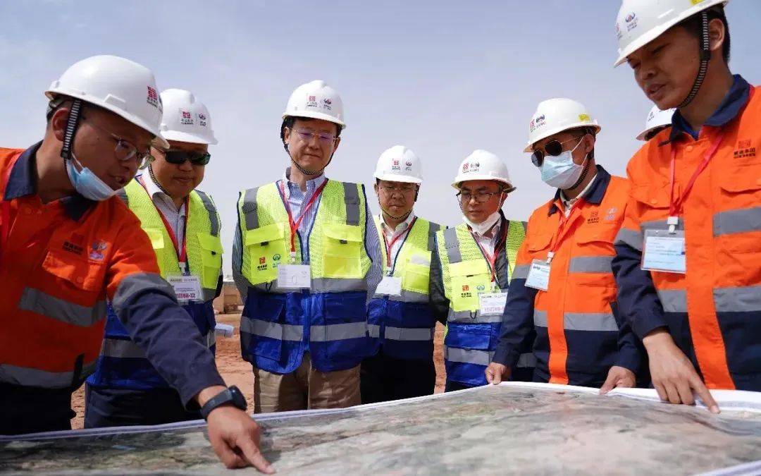 中國駐厄立特里亞大使李響視察公司在厄項(xiàng)目進(jìn)展情況