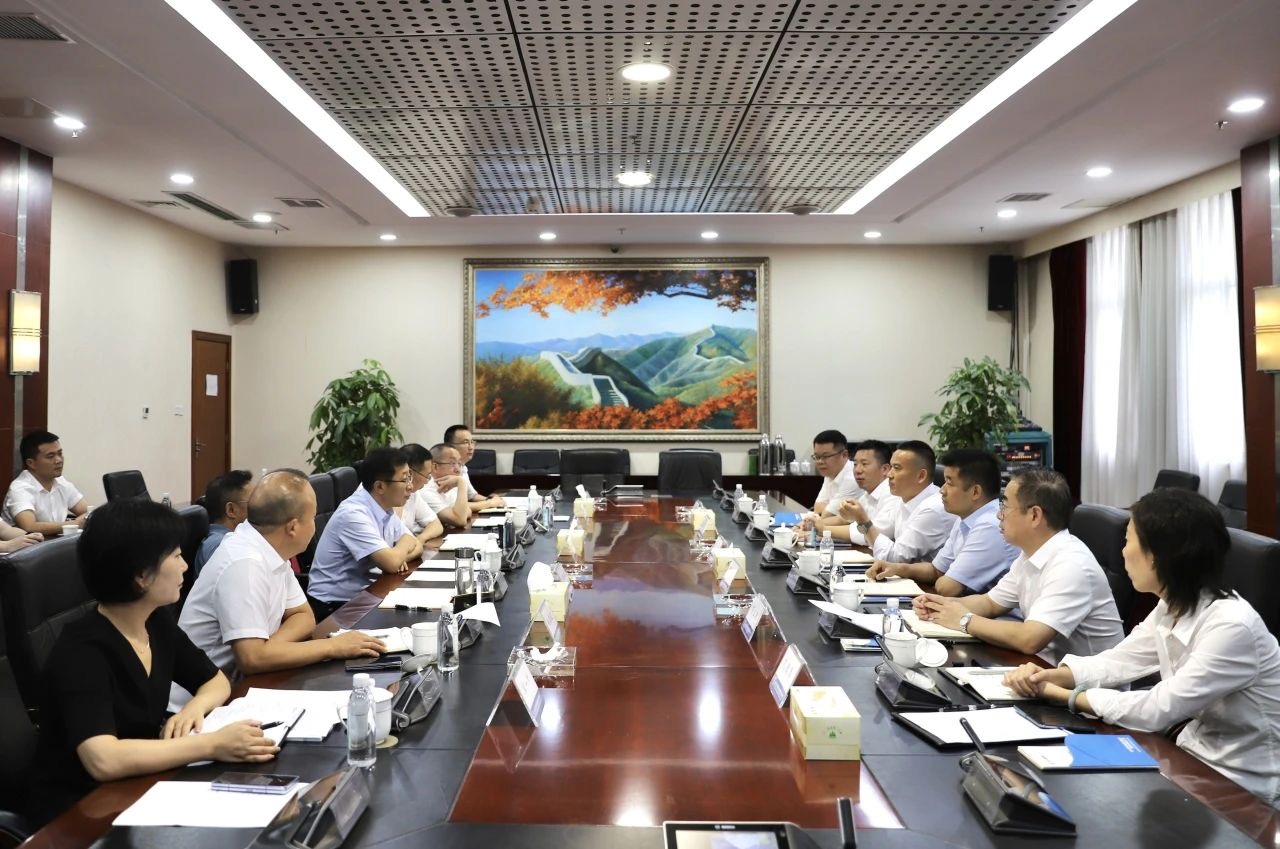 四川路橋與湖北交投舉行工作交流座談會