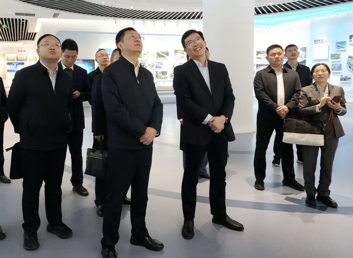 四川路橋與水電七局開展交流學(xué)習(xí)