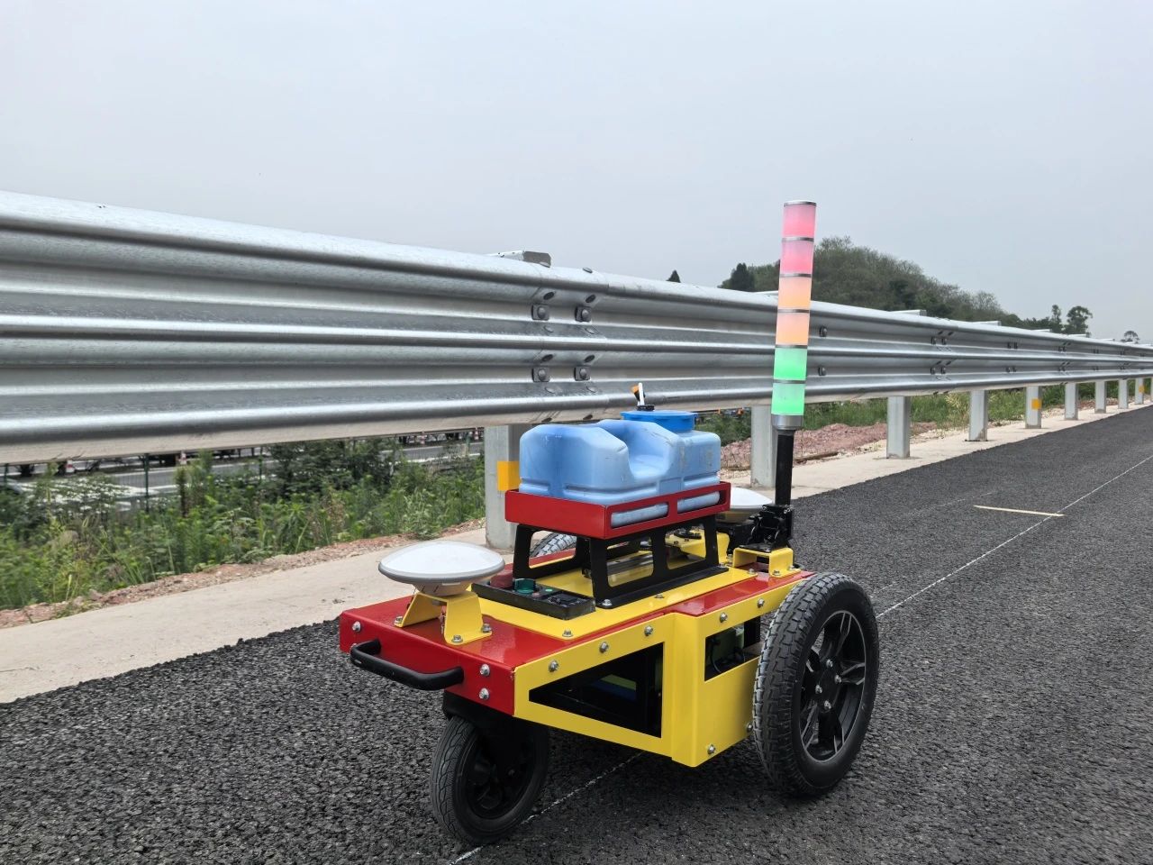 要想標(biāo)線畫得“端”，智慧“墨斗”來把關(guān)！